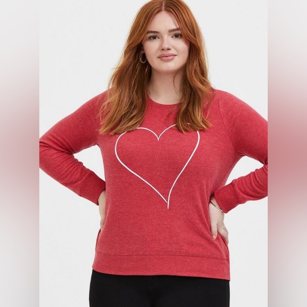 Torrid Red Heart Brushed Pullover Sweatshirt Size 0X Long Sleeve Graphic Fleece